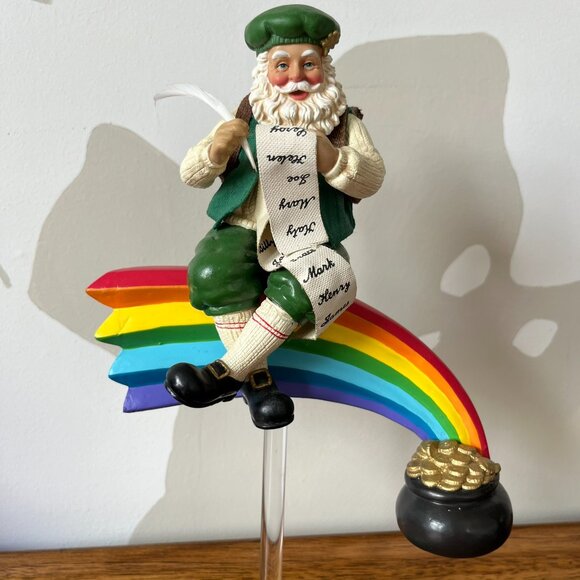 Holiday Irish Santa Claus Figurine On Stand Sitting On Rainbow Gold